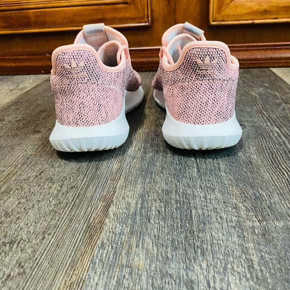 🎉SALE🎉Adidas Tubular Shadow sneakers - Picture 5 of 9